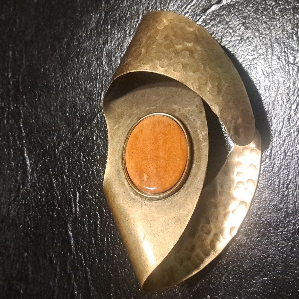 Brutalist Abstract Brooch - Picture 3 of 5